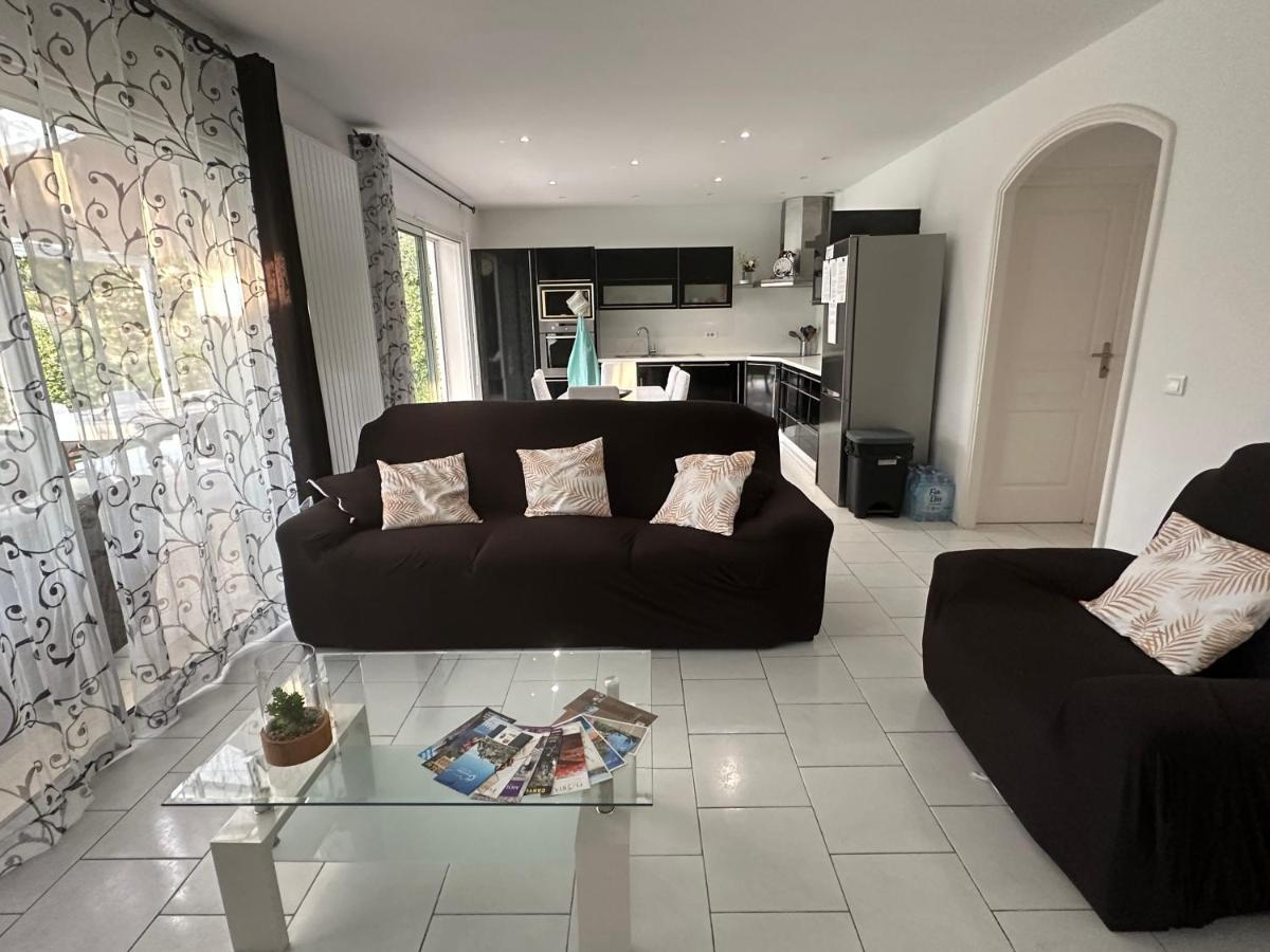Villa Petite Maisonette Adossee Mais Independante Avec Piscine Peymeinade Exterior foto